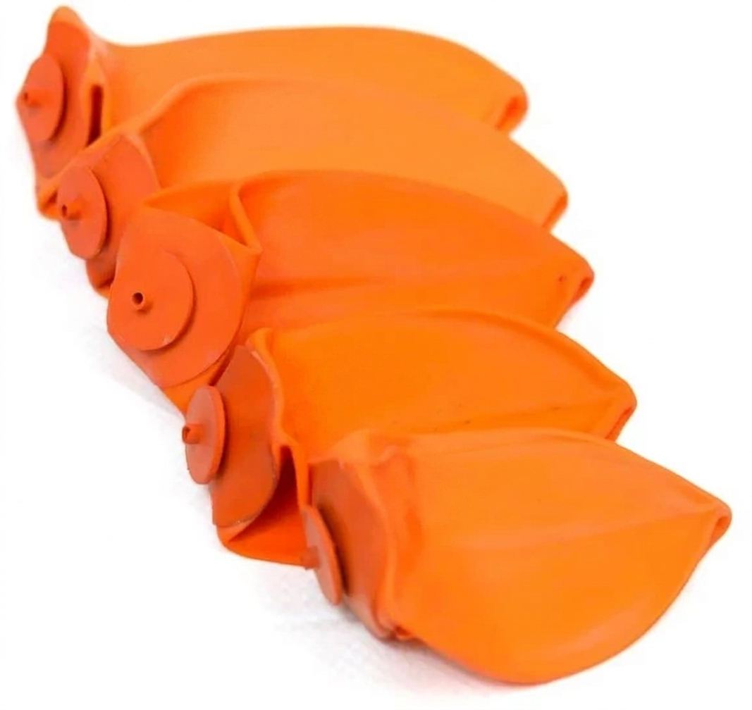 Football and sports ball bladders